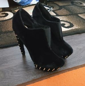 High heel shoes